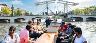 amsterdam canal cruise with bar